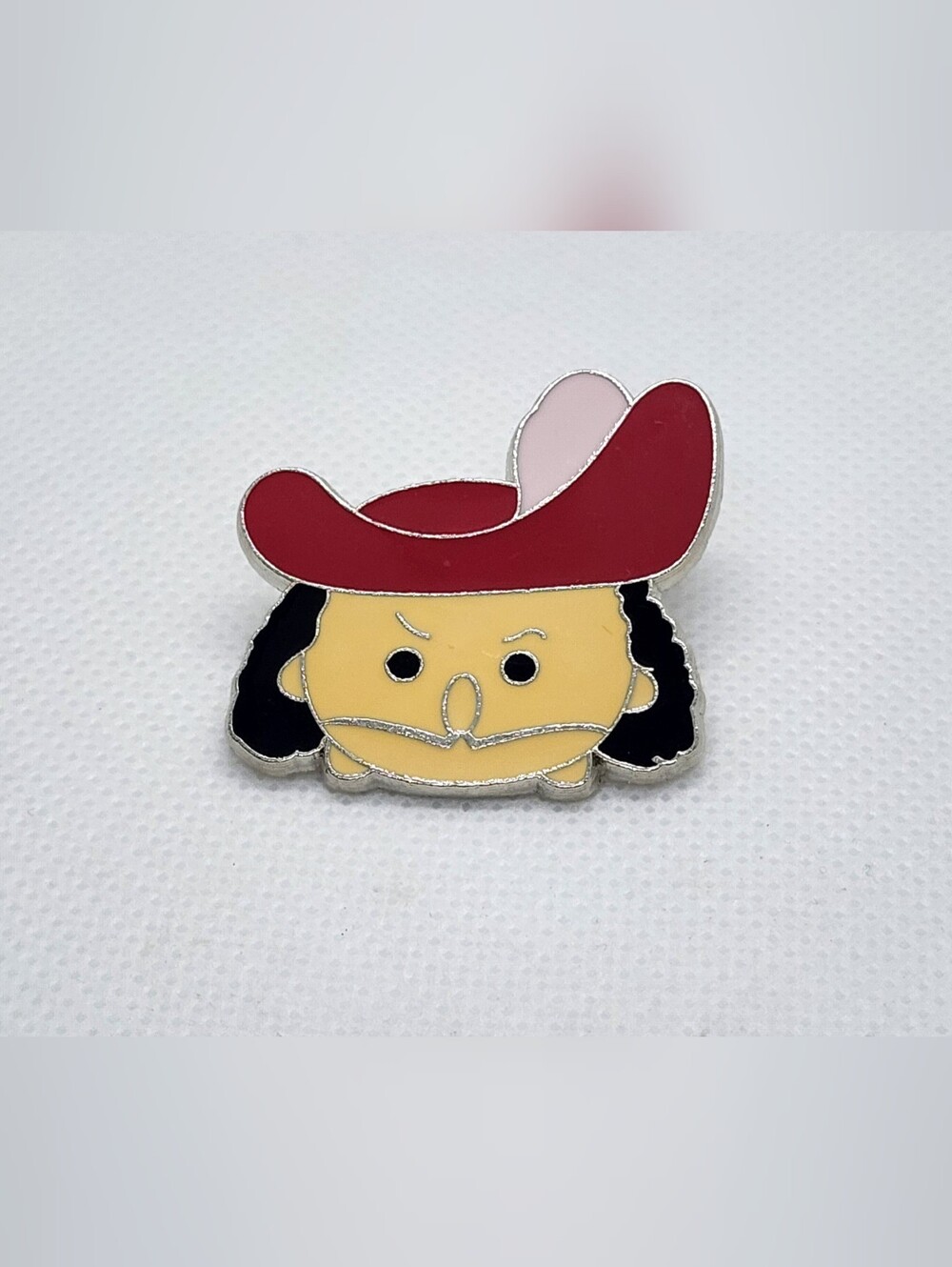🌺 5/$25 Disney Captain Hook Tsum Tsum Trading Pin